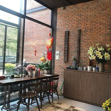 Ngoi House Hotel Da Nang Buitenkant foto